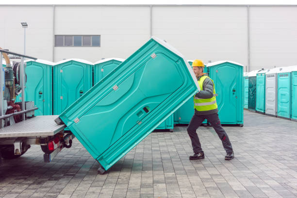 Portable Toilet Options We Offer in Bessemer, MI